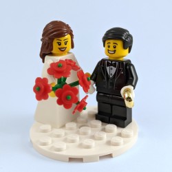 Bride & Groom Minifigure Set with Red Bouquet