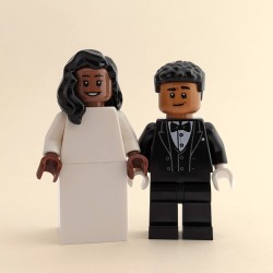 Black Bride & Groom Minifigure Set with Red Bouquet