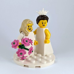 Bride Minifigure Set with Pink Bouquet