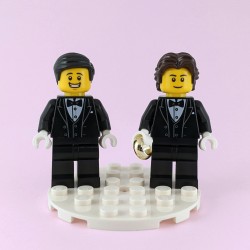 Groom Minifigure Set