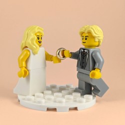 Blonde Bride and Groom Minifigure Set