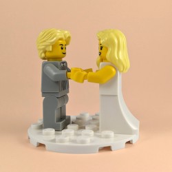 Blonde Bride and Groom Minifigure Set