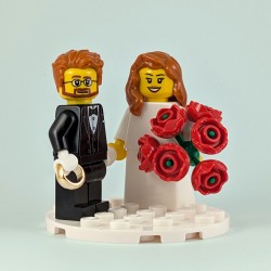 Ginger Bride and Groom Minifigure Set